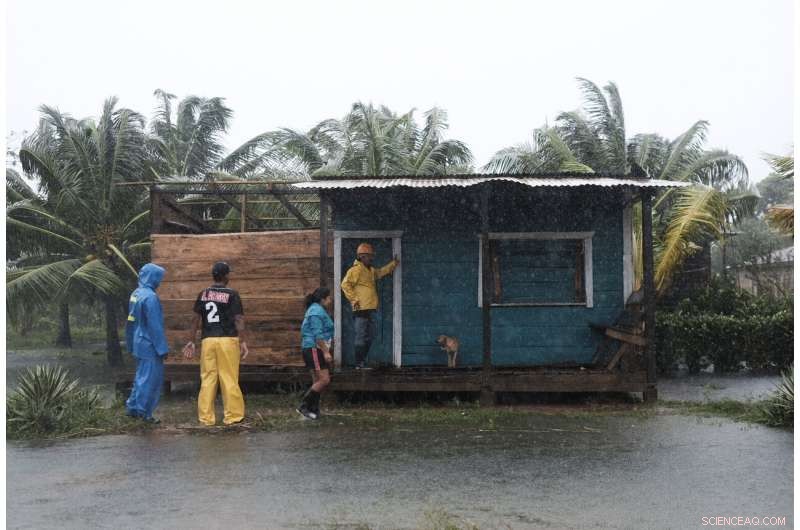 Honduras Hit by Hurricane Eta: Heavy Rains Trigger Deadly Mudslides