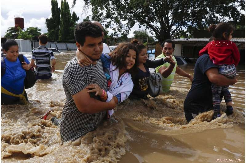 Hurricane Eta Aftermath: Heavy Flooding in Honduras, Waters Threatening Gulf of Mexico
