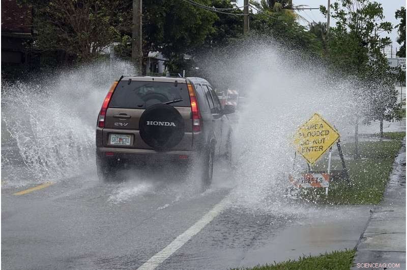 South Florida Endures Heavy Flooding as Eta Brings Destructive Storm