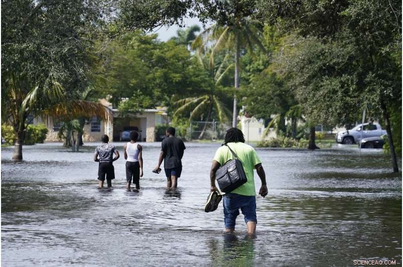 Tropical Storm Eta Causes Flooding in Already Saturated Florida Cities