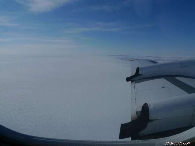 Ancient Lake Bed Unearthed Beneath Greenland Ice: Scientists Reveal Surprising Discovery