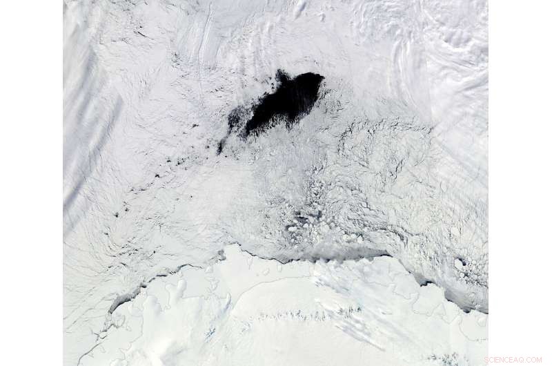 Atmospheric Rivers Drive Massive Holes in Antarctic Sea Ice