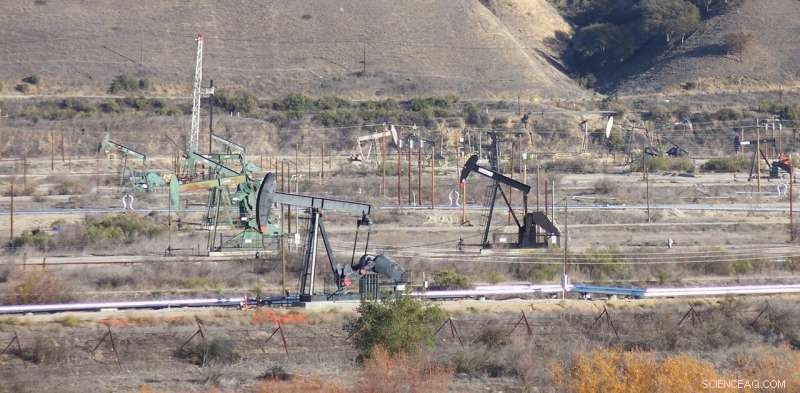 Oil Field Operations Near San Andreas Fault Linked to Seismic Activity in California