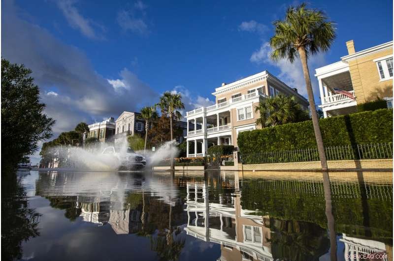 Charleston Considers $1.75B Sea Wall to Combat Rising Seas and Intensifying Storms