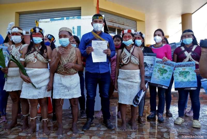 Ecuadorian Amazon Community Sues Chinese Oil Firm Over Gas Flaring