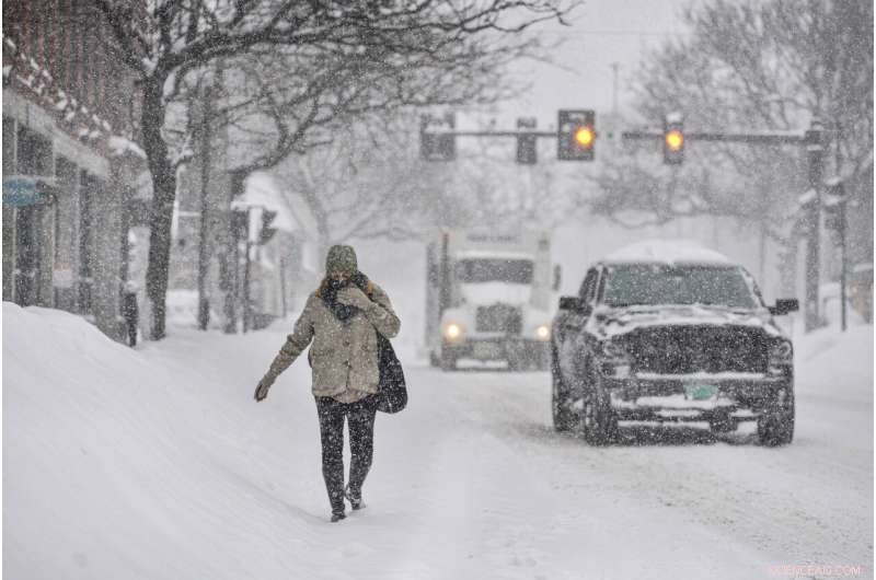Massive Snowstorm Covers Northeast, Shutting Down Communities