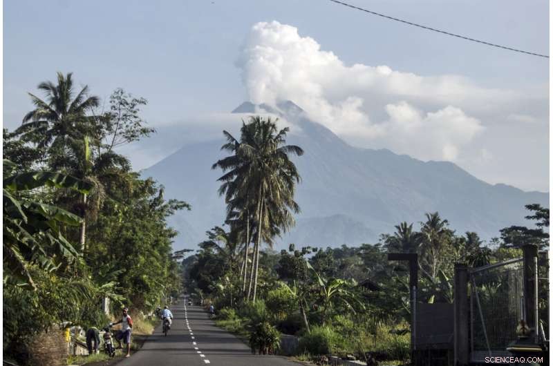 Indonesia’s Mount Merapi Erupts, 500 Evacuated Amid Rising Activity