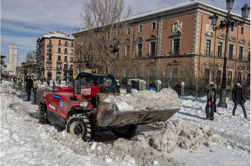 Spain Ramps Up Snow Clearing After Storm Filomena