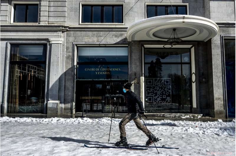 Spain Ramps Up Snow Clearing After Storm Filomena