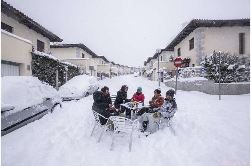 Record Snowstorm Claims Four Lives, Halts Major Spanish Regions