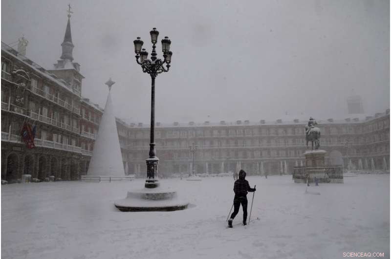 Record Snowstorm Claims Four Lives, Halts Major Spanish Regions
