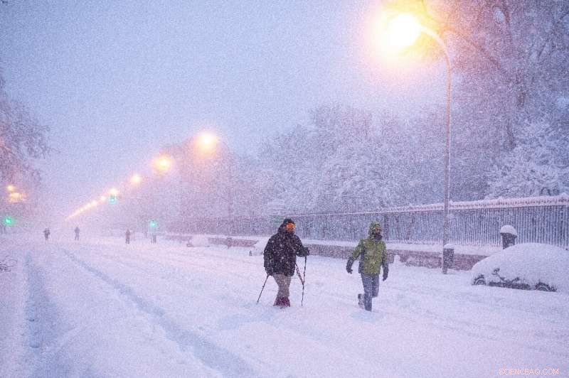 Spain in Chaos: Deadly Snowstorms Trapping Motorists, Shutting Airports & Railways