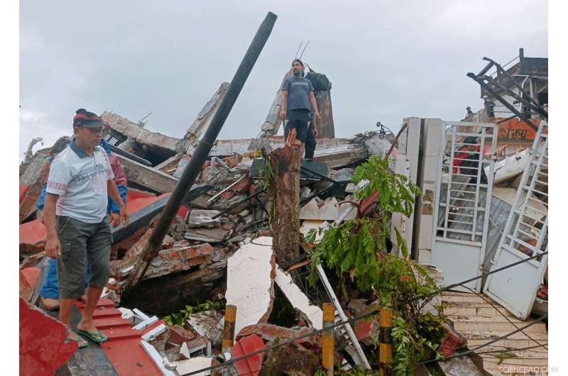 Indonesia Earthquake Claims 42 Lives, Devastates Homes and Buildings