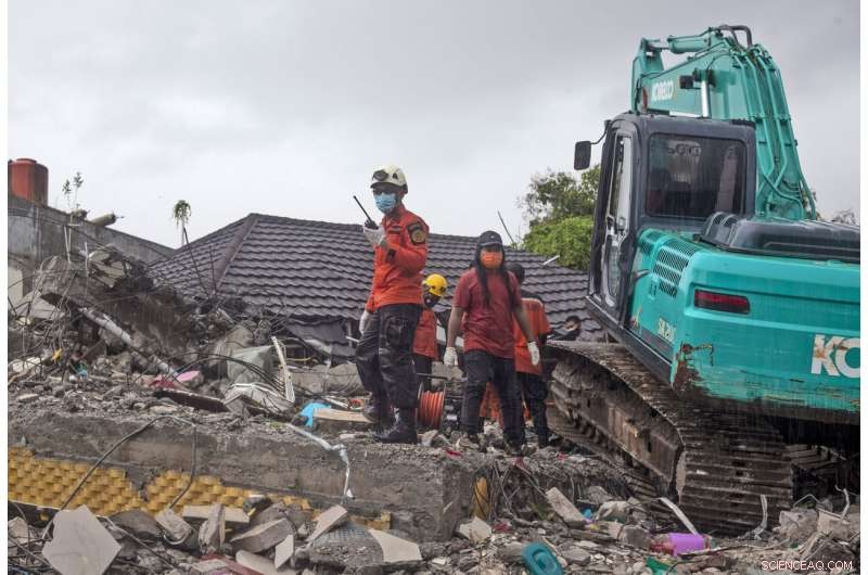 Indonesia Earthquake Claims 42 Lives, Devastates Homes and Buildings
