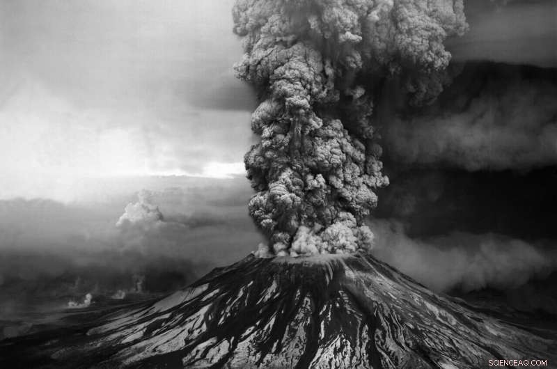 Tiny Bubbles Reveal the History of Massive Volcanic Eruptions