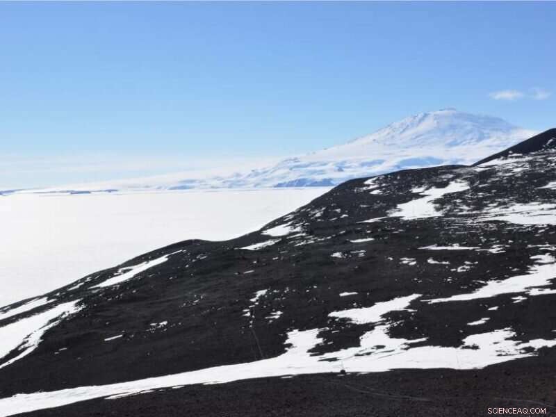 Antarctic Lava Reveals Insights into Earth s Historical Magnetic Field