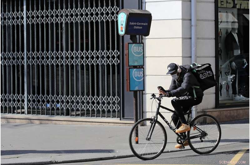 French Food Delivery Giants Commit to Cutting Operational Waste