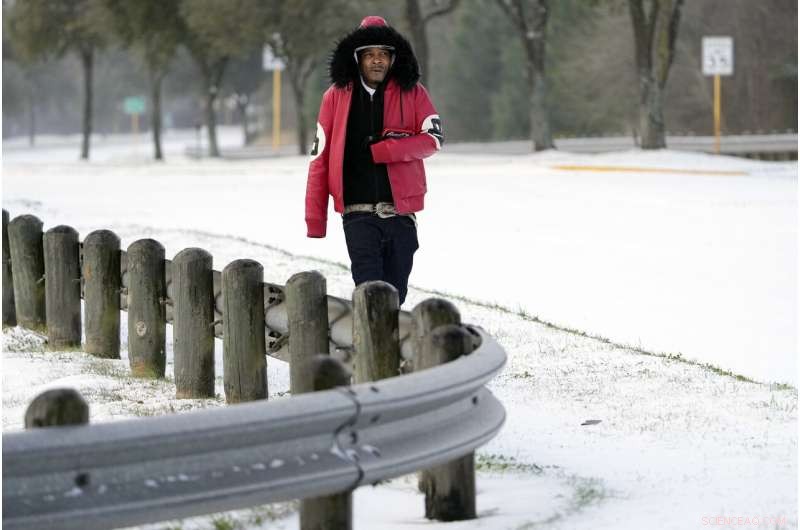 Millions in Texas Lose Power as Massive Snow Storm Hits the U.S.
