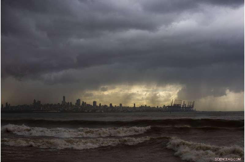 Heavy Snowfall and Gale-force Winds Strike Middle East in Powerful Winter Storm