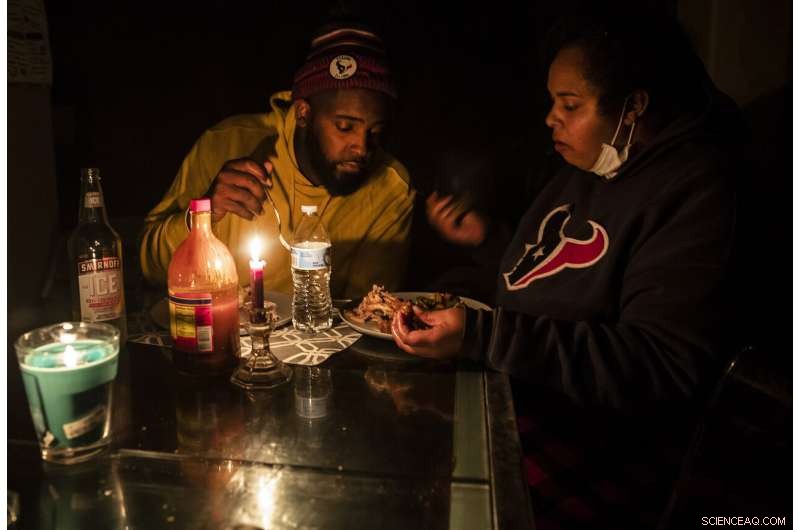 A Nationwide Storm Warning: 100 Million Americans Prepare for Intense Cold, Ice, and Snow