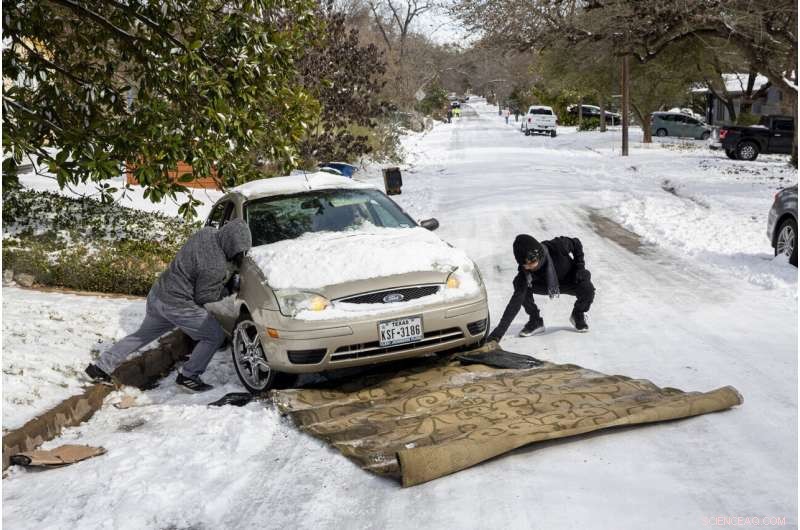 A Nationwide Storm Warning: 100 Million Americans Prepare for Intense Cold, Ice, and Snow