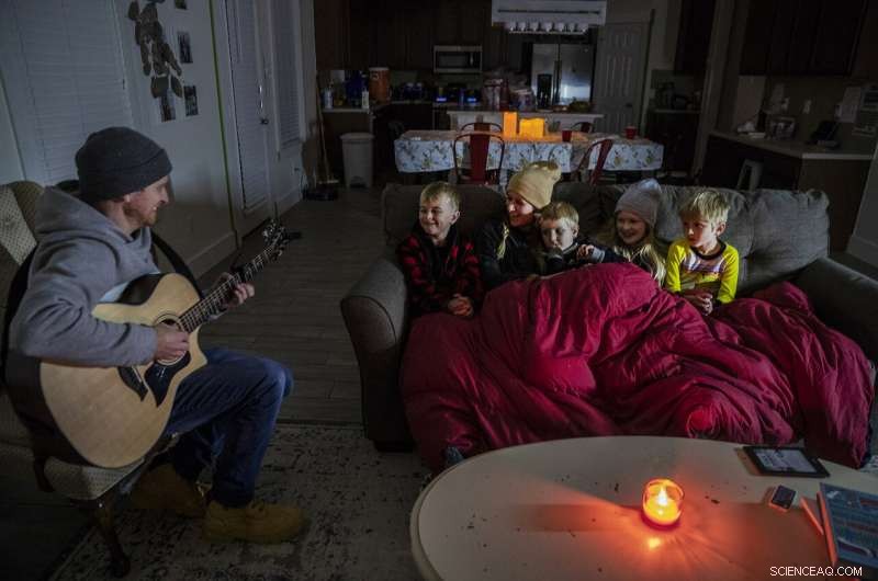 A Nationwide Storm Warning: 100 Million Americans Prepare for Intense Cold, Ice, and Snow