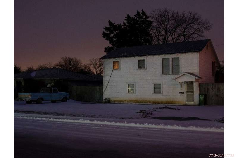 U.S. Winter Storm Begins to Ease After Widespread Damage