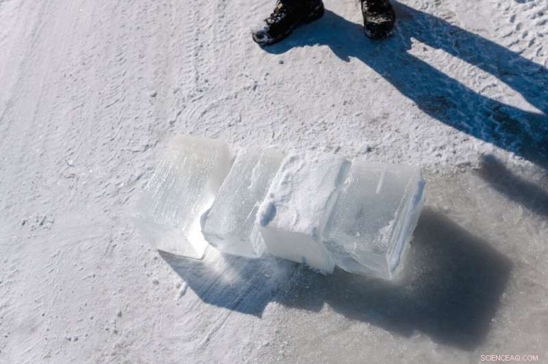 Rising Temperatures Endanger Canada’s Seasonal Ice Roads