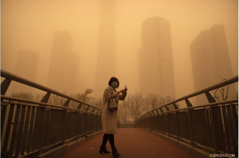 China’s Record Sandstorm Forces Flight Cancellations Across the Nation