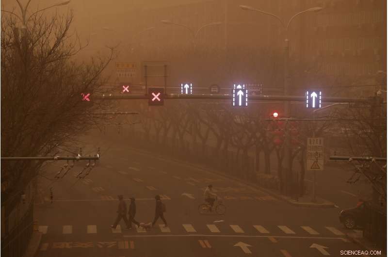 China’s Record Sandstorm Forces Flight Cancellations Across the Nation