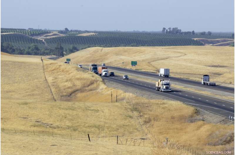 California Tightens Diesel Emission Rules, Cutting Pollution and Safeguarding Vulnerable Communities