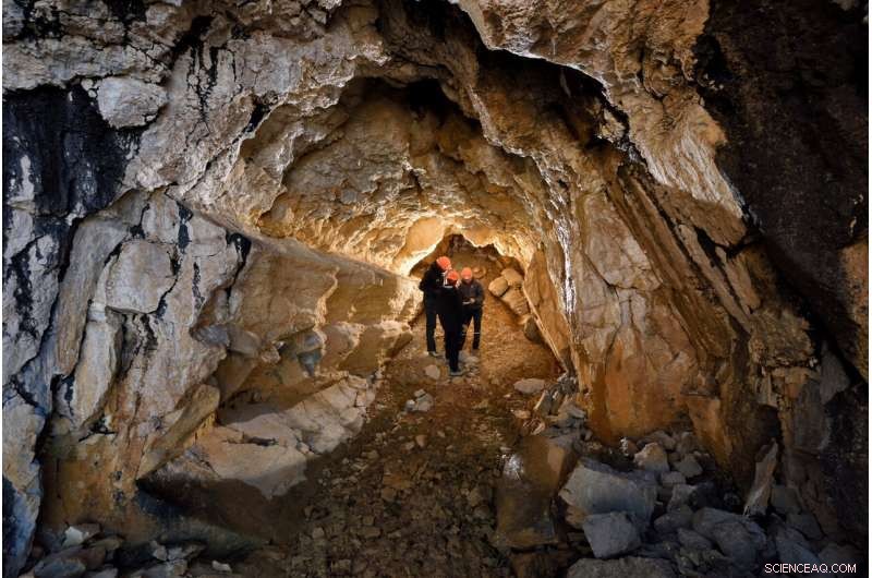 Uncovering Ancient Warmth: Greenland Caves Reveal Arctic Climate History