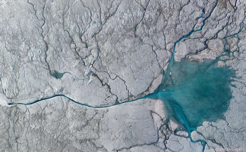 How a Glacial River Sheds Light on the Greenland Ice Sheet