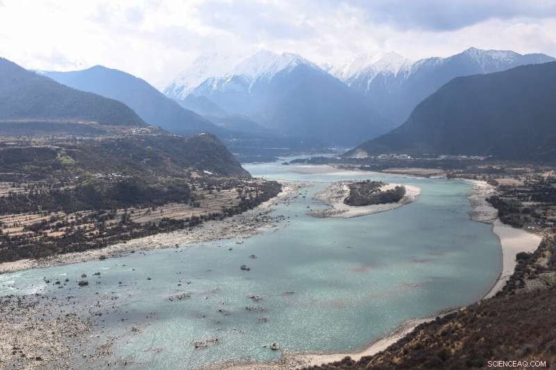 China’s Himalayan Super-Dam Proposal Sparks Alarm in India