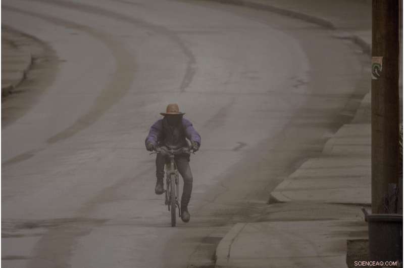 St. Vincent Volcano Continues to Erupt: Massive Explosion Shakes Island