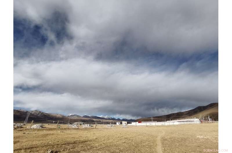 Satellite vs. Ground Radar: Unveiling Discrepancies in Cloud Top Heights