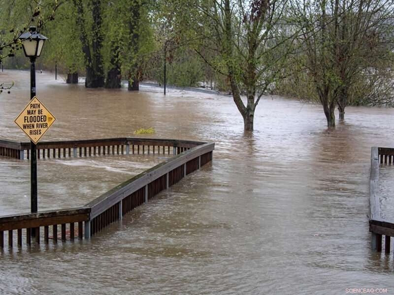 U.S. Rainfall Extremes Expected to Rise with Climate Warming, Study Shows