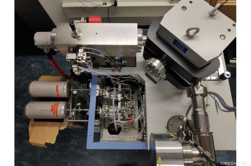 Reconstructing Ocean Temperatures Over the Past 700,000 Years