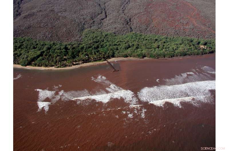 Extreme Rainfall from Global Warming Threatens Hawaii’s Coral Reefs