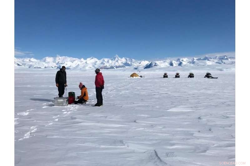 Using Fiber‑Optic Cables to Monitor Microseismic Activity in Antarctica