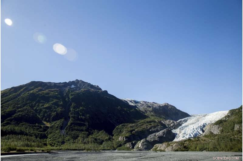 Satellite Data Reveals Record-High Glacier Melting Worldwide