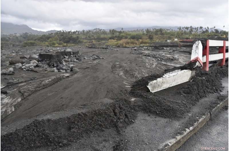Floods and Mudslides Compound Challenges from St. Vincent Volcano Eruptions