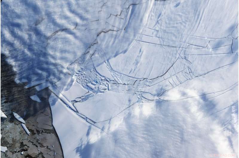 Severe Global Warming Could Trigger Catastrophic Sea‑Level Rise from Antarctic Ice Melt