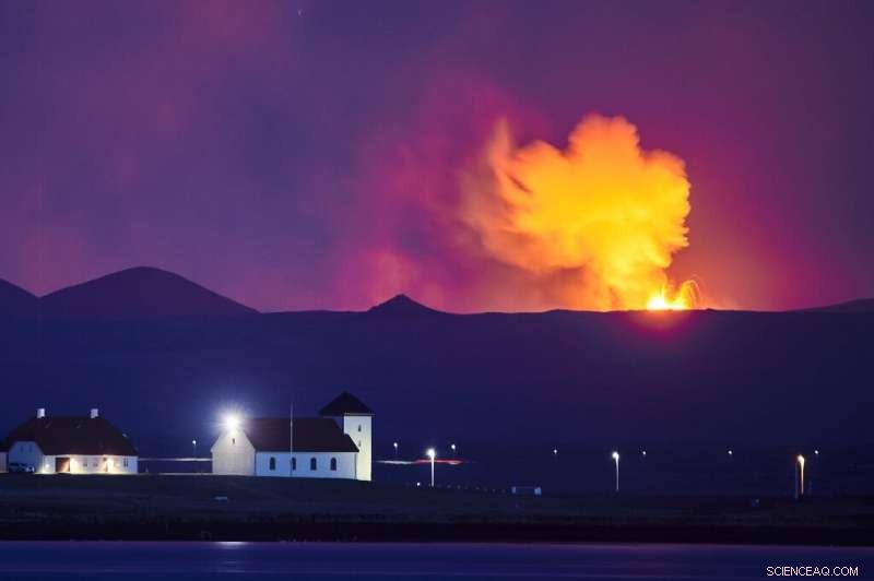 Iceland s Fagradalsfjall Volcano: Awe-Inspiring Lava Geysers Draw Thrilled Tourists