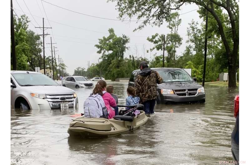 Heavy Flooding in Southern Louisiana: Homes Inundated, Vehicles Swamped, and Major Interstate Closed