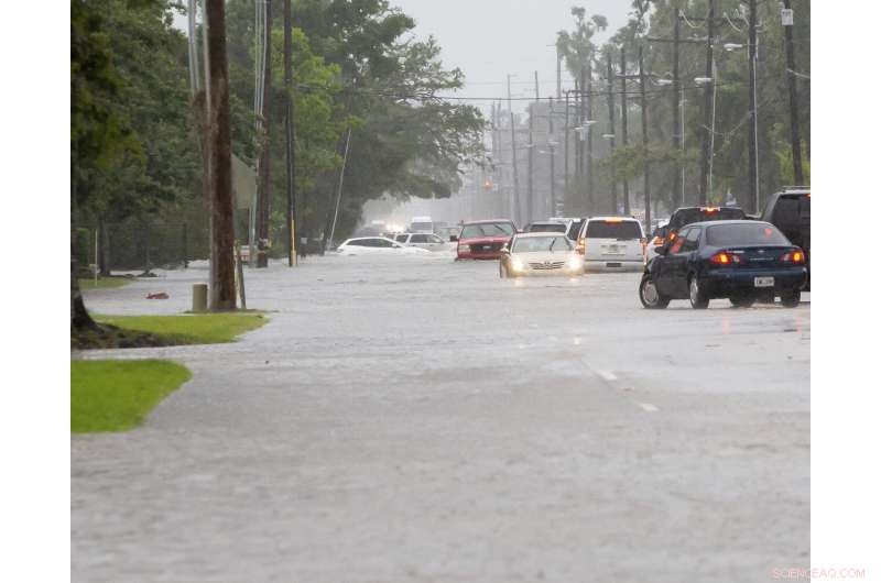 Heavy Flooding in Southern Louisiana: Homes Inundated, Vehicles Swamped, and Major Interstate Closed