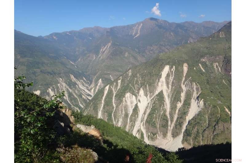 New Imaging Technique Pinpoints High‑Risk Landslide Zones