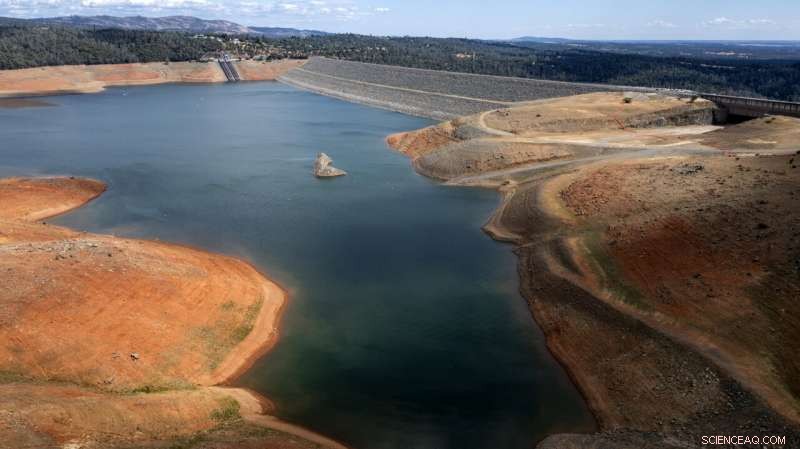California Reservoirs Strain Under Drought Ahead of Heatwave