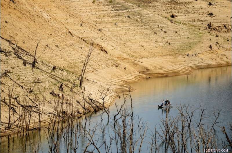 California Reservoirs Strain Under Drought Ahead of Heatwave