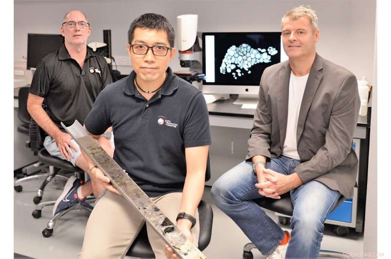 Scientists Set New Benchmarks for Singapore s Sea-Level History